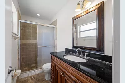 7504 N Sanibel Circle, Temple Terrace, FL 33637 - Photo 17