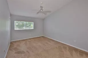 12950 Kings Crossing Dr, Gibsonton, FL 33534 - Photo 21