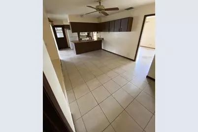 1021 Greenbriar Drive, Brandon, FL 33511 - Photo 5