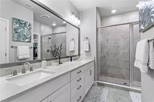 268 8th St N, Saint Petersburg, FL 33701 - Photo 15