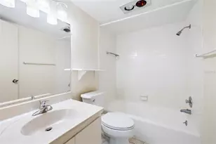 14225 Cypress Cir, Tampa, FL 33618 - Photo 27