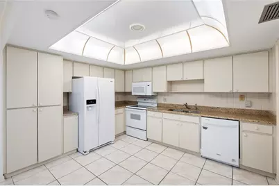 14225 Cypress Circle #14225, Tampa, FL 33618 - Photo 15