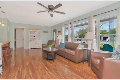 305 Baker Avenue, Clearwater, FL 33755 - Photo 9