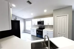 5553 Gallant Fox Ct, Wesley Chapel, FL 33544 - Photo 7