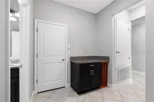 9730 Ivory Dr, Ruskin, FL 33573 - Photo 17