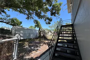 2727 17th St N, Saint Petersburg, FL 33713 - Photo 3