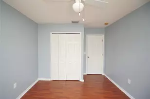 8532 Edgewater Pl Blvd, Tampa, FL 33615 - Photo 5