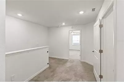 36536 Well Hill Way, Zephyrhills, FL 33541 - Photo 11