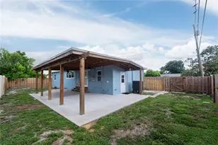 2501 Leslee Lake Dr N, Saint Petersburg, FL 33713 - Photo 13