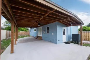 2501 Leslee Lake Dr N, Saint Petersburg, FL 33713 - Photo 11