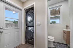 2501 Leslee Lake Dr N, Saint Petersburg, FL 33713 - Photo 35