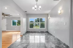 2501 Leslee Lake Dr N, Saint Petersburg, FL 33713 - Photo 25