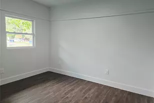 9408 N 12th St, Tampa, FL 33612 - Photo 15