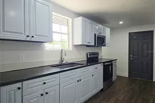 9408 N 12th St, Tampa, FL 33612 - Photo 7