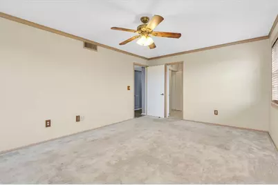 8198 Terrace Garden Drive #511, Saint Petersburg, FL 33709 - Photo 33