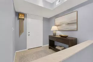 8198 Terrace Garden Dr, Saint Petersburg, FL 33709 - Photo 5