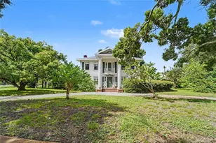 6100 3rd Ave N, Saint Petersburg, FL 33710 - Photo 1