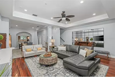 4625 Legacy Park Drive, Tampa, FL 33611 - Photo 9