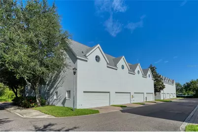 4625 Legacy Park Drive, Tampa, FL 33611 - Photo 5