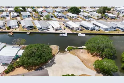 116 W Saint Johns Way, Apollo Beach, FL 33572 - Photo 21