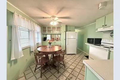 116 W Saint Johns Way, Apollo Beach, FL 33572 - Photo 7