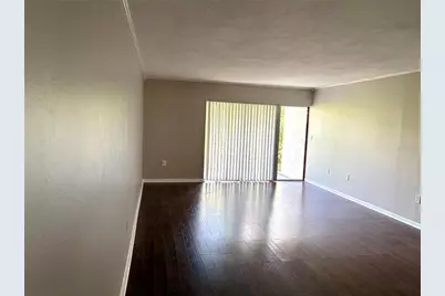 621 99th Avenue N #104, Saint Petersburg, FL 33702 - Photo 3