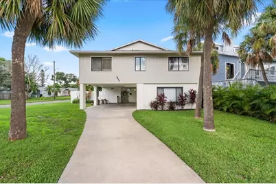 4675 Chancellor Circle NE, Saint Petersburg, FL 33703 - Photo 1