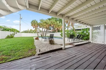 4675 Chancellor Circle NE, Saint Petersburg, FL 33703 - Photo 5