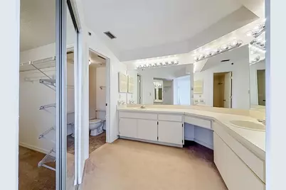 6810 Stones Throw Circle N #13302, Saint Petersburg, FL 33710 - Photo 23