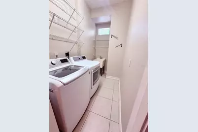 10432 La Mirage Court, Tampa, FL 33615 - Photo 11