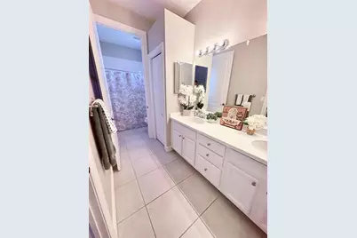 10432 La Mirage Court, Tampa, FL 33615 - Photo 17