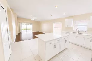 3207 Clover Blossom Cir, Land O Lakes, FL 34638 - Photo 7