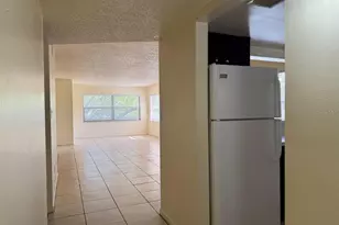3301 58th Ave S, Saint Petersburg, FL 33712 - Photo 3
