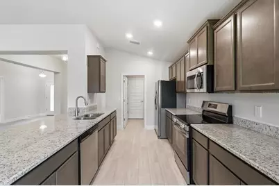 336 W Rexford Drive, Beverly Hills, FL 34465 - Photo 9