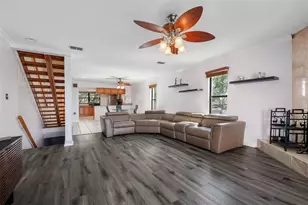 12140 Capri Cir S, Treasure Island, FL 33706 - Photo 9