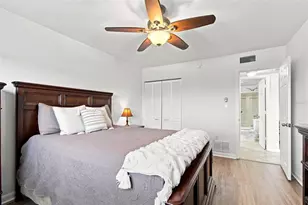 12100 Capri Cir S, Treasure Island, FL 33706 - Photo 23