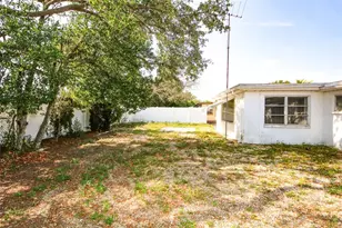 10824 Queens Rd, Port Richey, FL 34668 - Photo 7