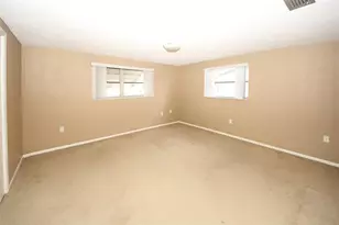 10824 Queens Rd, Port Richey, FL 34668 - Photo 11