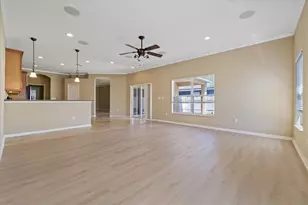 1833 Mira Lago Cir, Ruskin, FL 33570 - Photo 13