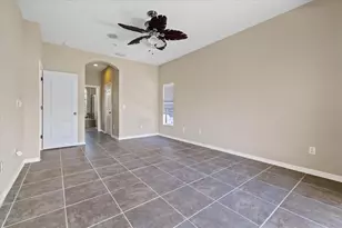 1833 Mira Lago Cir, Ruskin, FL 33570 - Photo 17