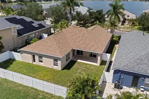 1833 Mira Lago Cir, Ruskin, FL 33570 - Photo 51