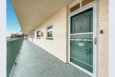 6020 Shore Boulevard S #211, Gulfport, FL 33707 - Photo 3
