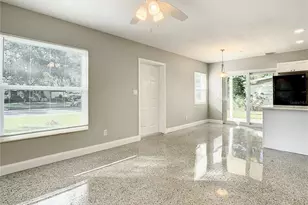 8111 30th Ave N, Saint Petersburg, FL 33710 - Photo 5