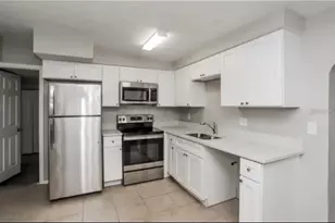 918 Valmar St, Brandon, FL 33511 - Photo 3