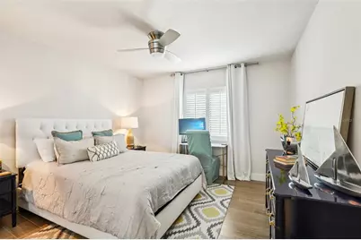 3200 Gulf Boulevard #205, Saint Pete Beach, FL 33706 - Photo 9