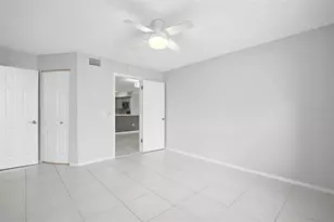 2400 Feather Sound Dr, Clearwater, FL 33762 - Photo 7
