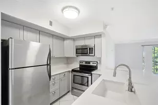 2400 Feather Sound Dr, Clearwater, FL 33762 - Photo 15