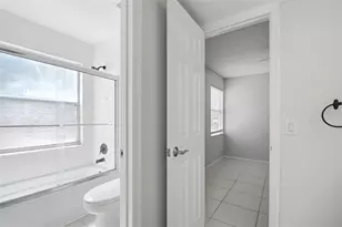 2400 Feather Sound Dr, Clearwater, FL 33762 - Photo 21