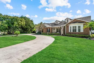 8805 Crosswood Court, Riverview, FL 33578 - Photo 3