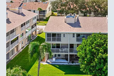 255 Capri Circle N #22, Treasure Island, FL 33706 - Photo 5